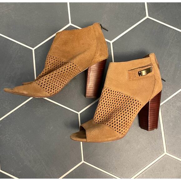 Dolce Vita Tan Suede Perforated Open Toe Block Heel Booties - Size 8.5 - Picture 4 of 8